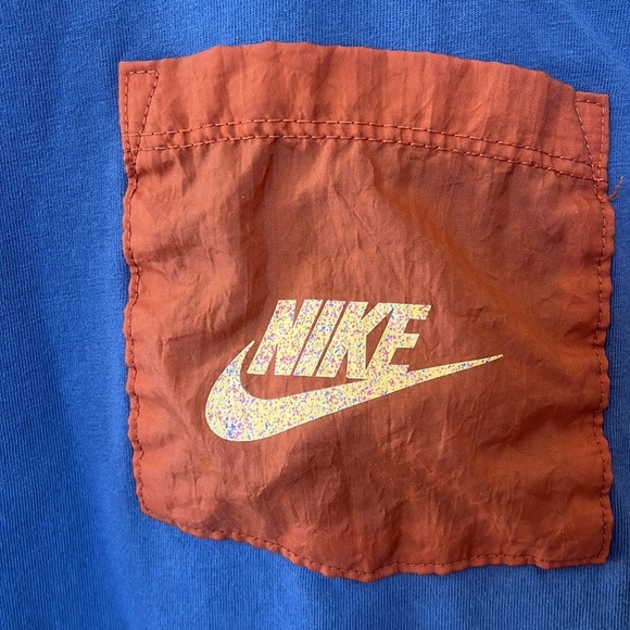 Nike Sports Icon Clash Tee Shirt Pocket Blue and Orange size Extra Large - Picture 5 of 12